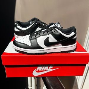 Nike Dunk Low Panda